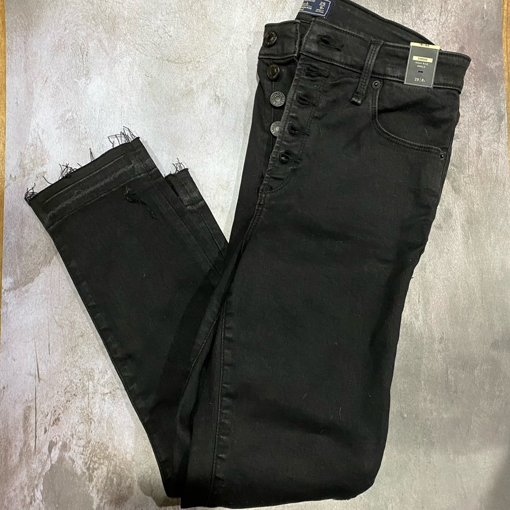 Abercrombie and Fitch High rise ankle jeans